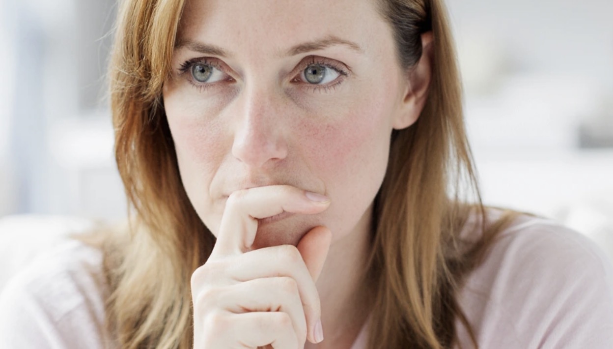 Moi krewni pomogli mi wychować dziecko, a teraz uważają, iż jestem im coś winna. Ale ja nie chcę całe życie słyszeć: „przecież cała rodzina ci pomagała, więc jesteś na zawsze dłużniczką”