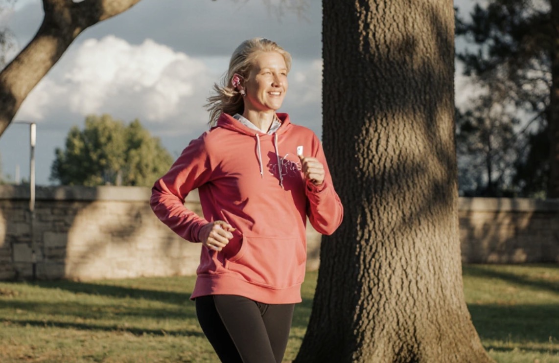 Zawsze wiedziałam, iż moja dawna przyjaciółka całe życie żyła „dla siebie”. Dzieci — absolutnie nie chciała. I oto mamy po sześćdziesiątce. Spotkałyśmy się, porozmawiałyśmy. I teraz sama nie wiem: która z nas dwóch przeżyła życie „właściwie”?